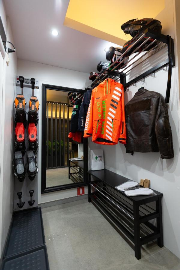 Hrodberht Ski Apartment Buşteni Exterior foto